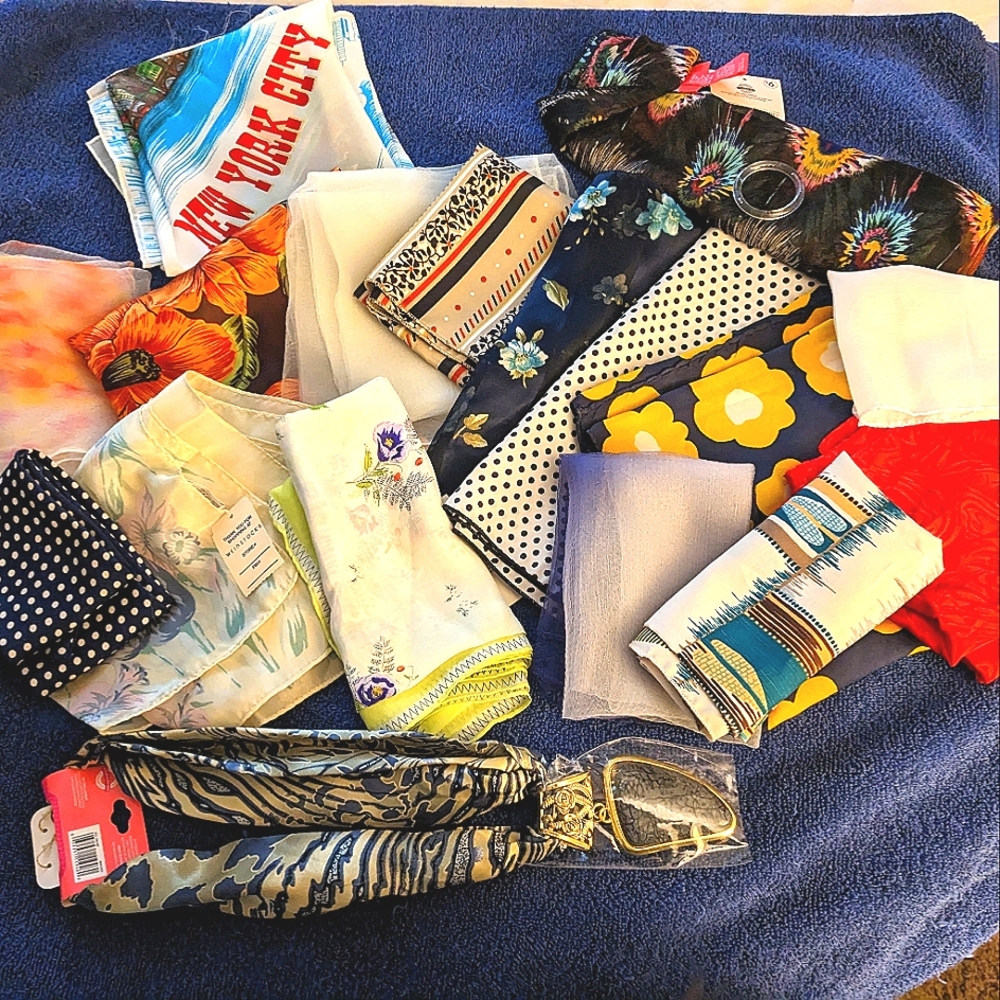 Women's scarfs
